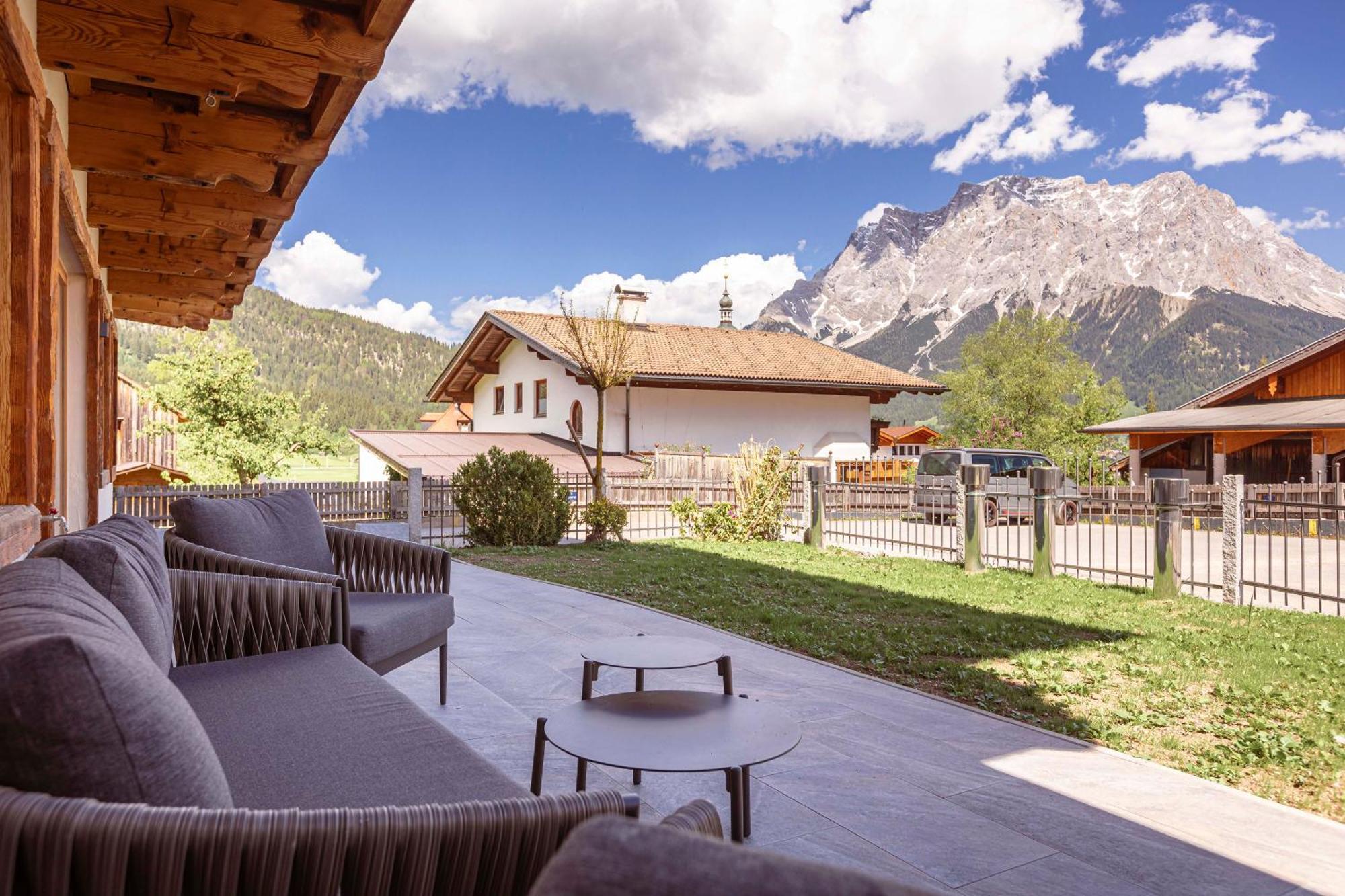 Zugspitz Suites Lermoos By Alps Resorts Bagian luar foto