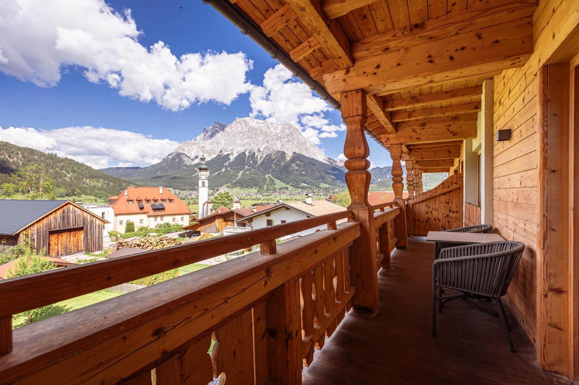 Zugspitz Suites Lermoos By Alps Resorts Bagian luar foto