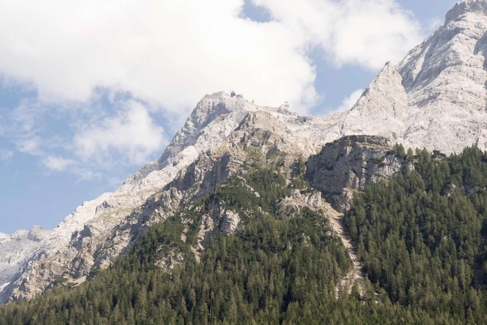 Zugspitz Suites Lermoos By Alps Resorts Bagian luar foto