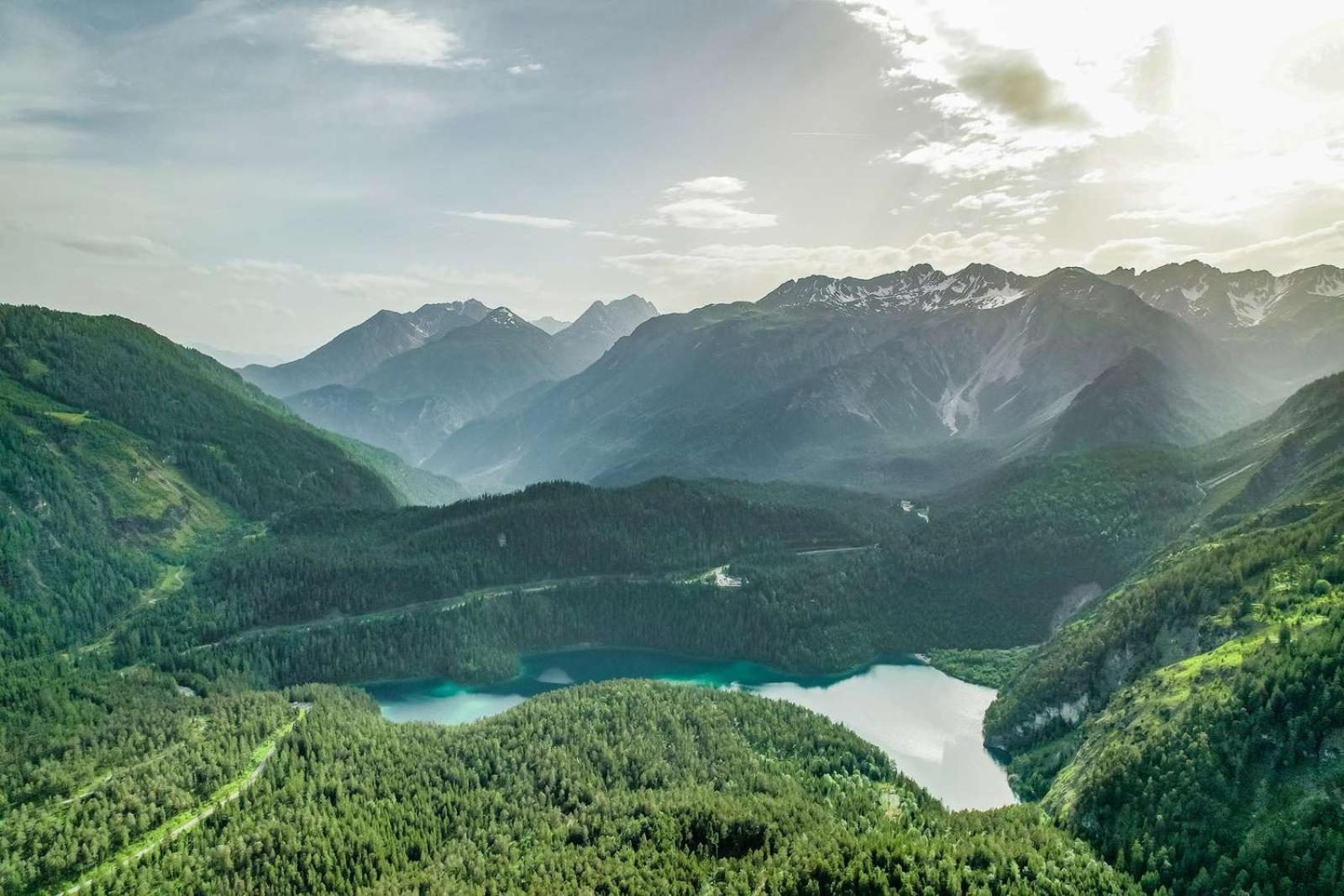 Zugspitz Suites Lermoos By Alps Resorts Bagian luar foto