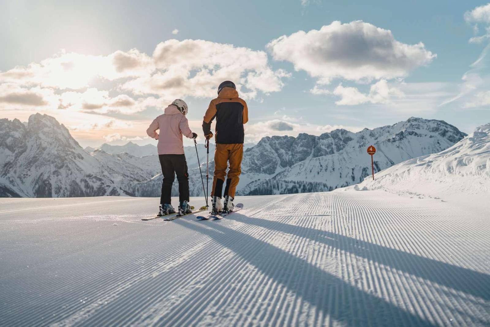 Zugspitz Suites Lermoos By Alps Resorts Bagian luar foto